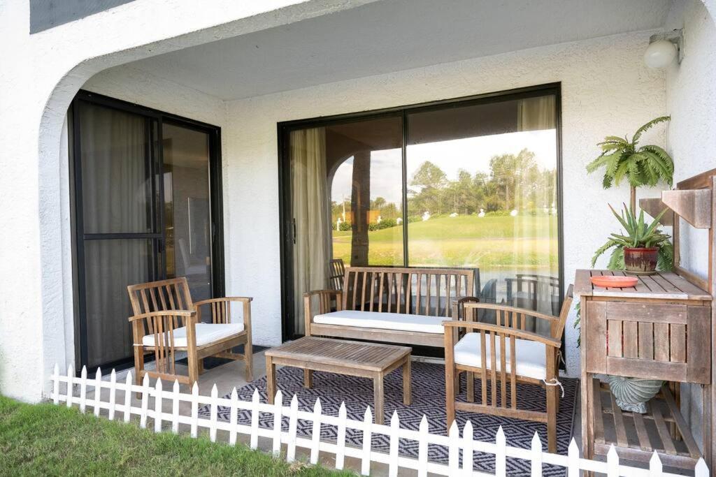 Villa Quiet-relaxing-modern-sleeps 8 Walk To The Beach!